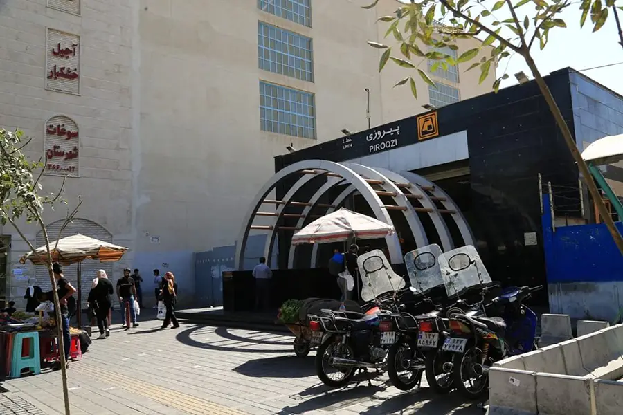 ایستگاه مترو پیروزی خط ۴ مترو تهران